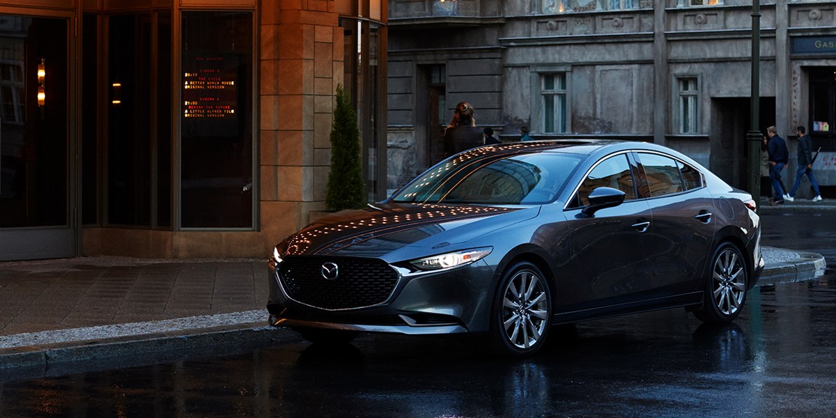 Mazda3 mau xe do thi dien hinh