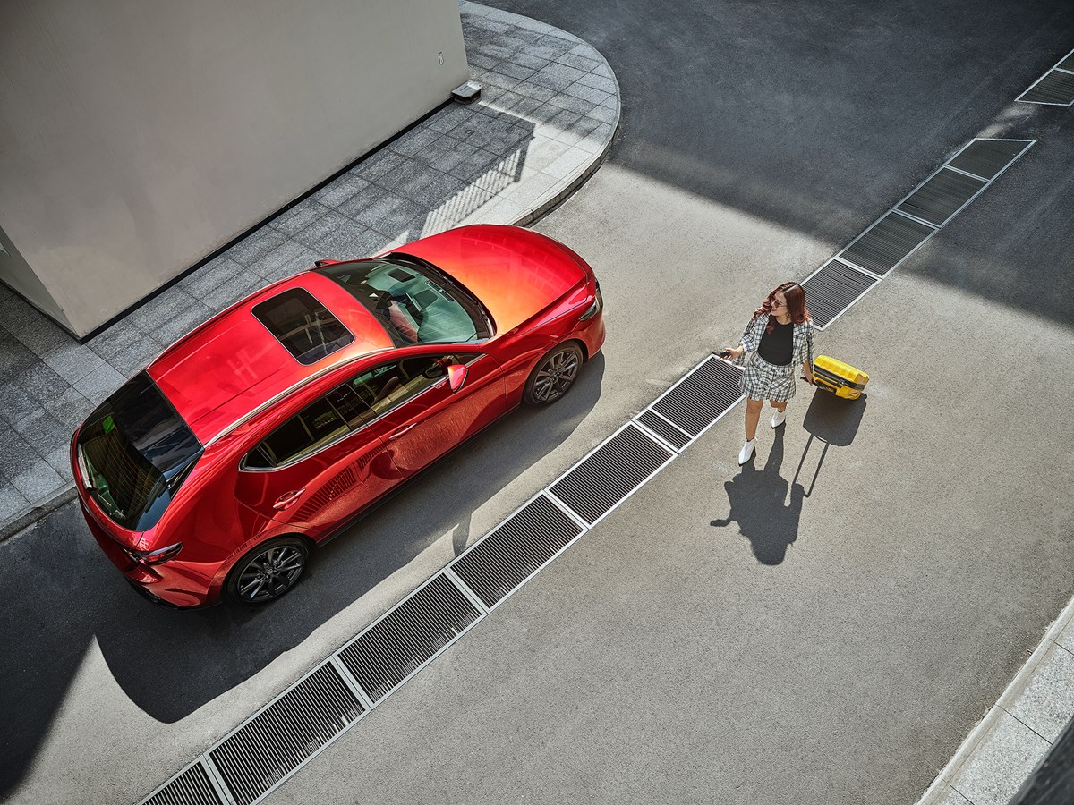 Mazda3 mau xe do thi dien hinh